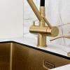 Кухня угловая белая с золотым декором